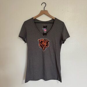 NWT Majestic Women’s Gray Chicago Bears Team Apparel V-Neck Tee Size Large